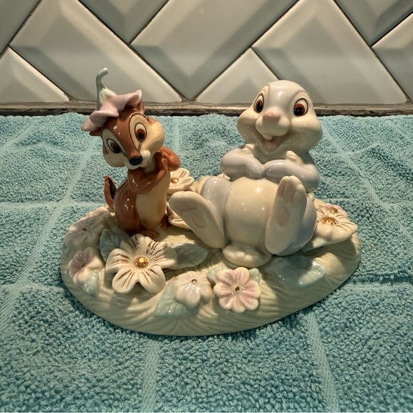 Lenox Walt Disney Showcase Thumper’s Flowery Friend Figurine Bambi EUC - Picture 2 of 6